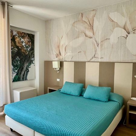 Eco Hotel Ariston Малчезине Екстериор снимка