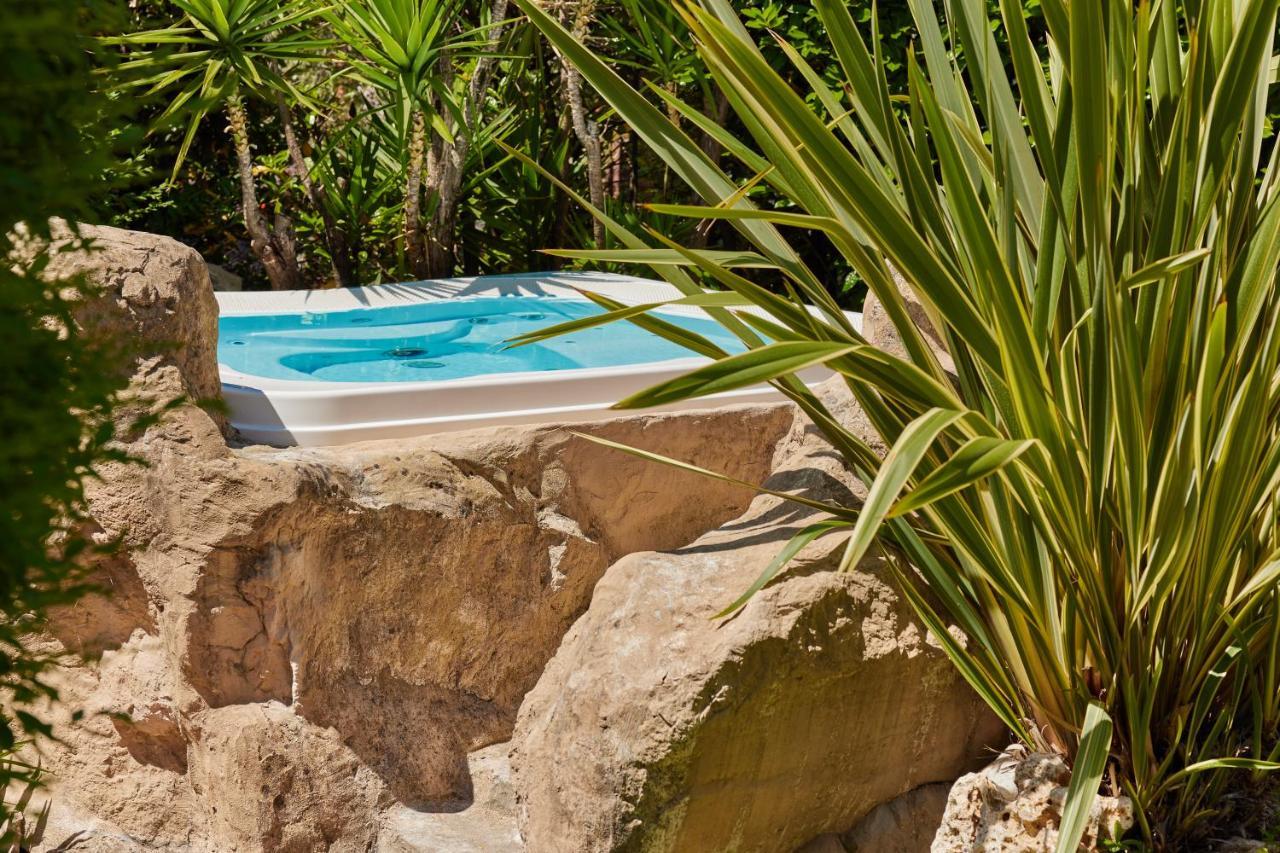 Eco Hotel Ariston Малчезине Екстериор снимка