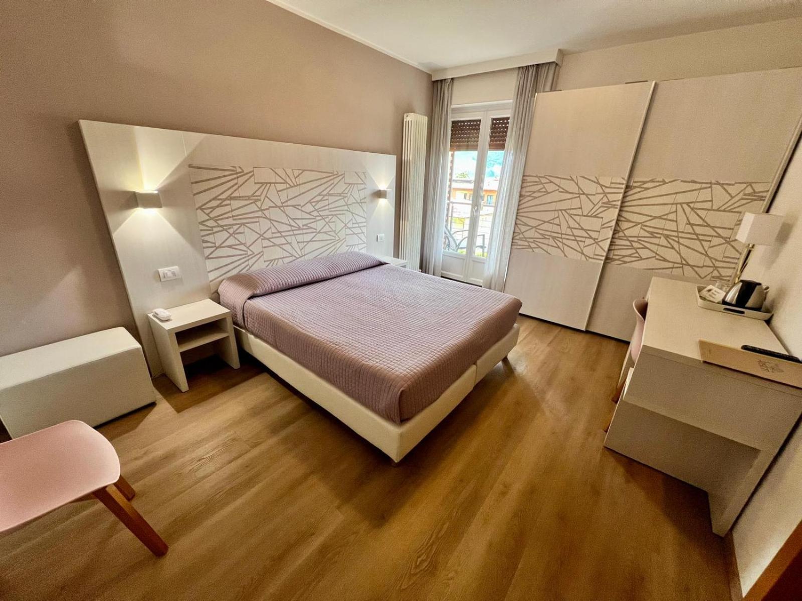 Eco Hotel Ariston Малчезине Екстериор снимка